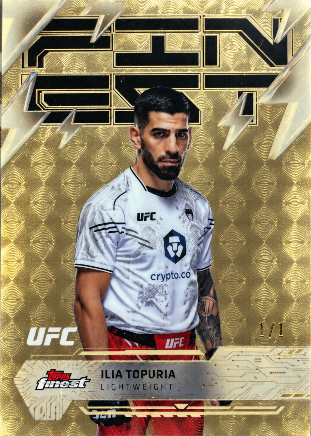Recreación con IA de 2025 Topps Finest UFC Superfractor Ilia Topuria #241 /1
