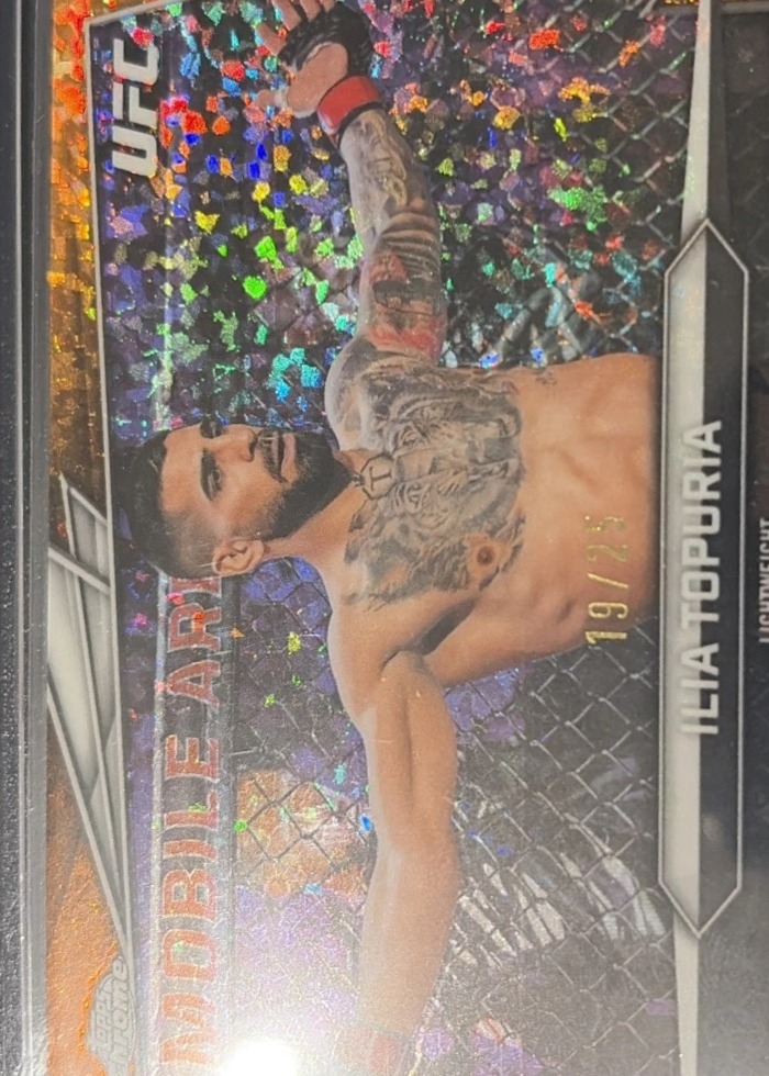 2026 Topps Chrome UFC Orange Mini Diamonds Refractor Ilia Topuria #1 /25
